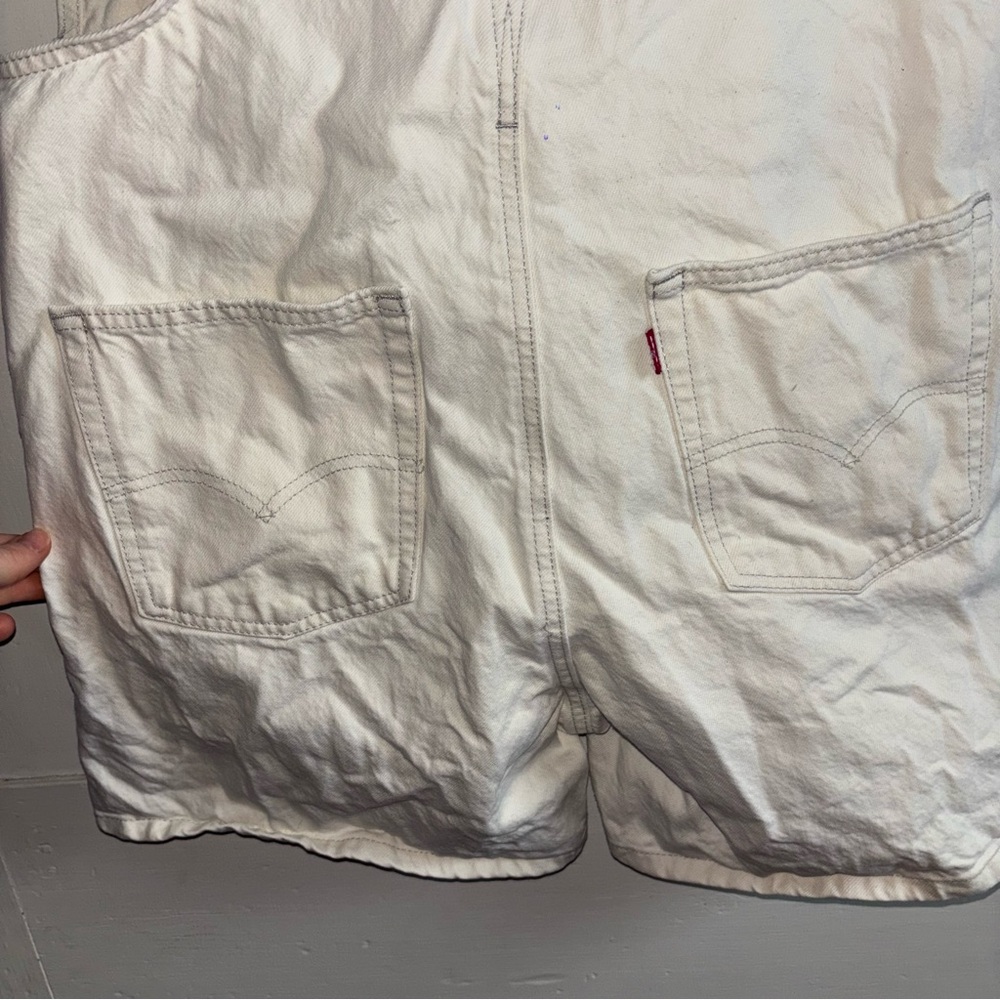 Levi’s White Utility Shorts Overalls Size Medium - Picture 11 of 14